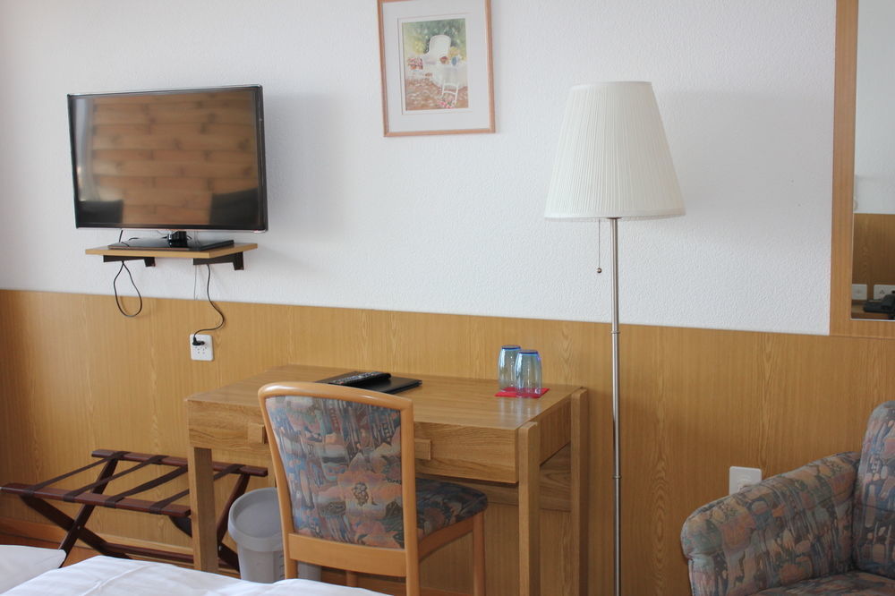 Strandhotel Seeblick ファウレンゼー エクステリア 写真